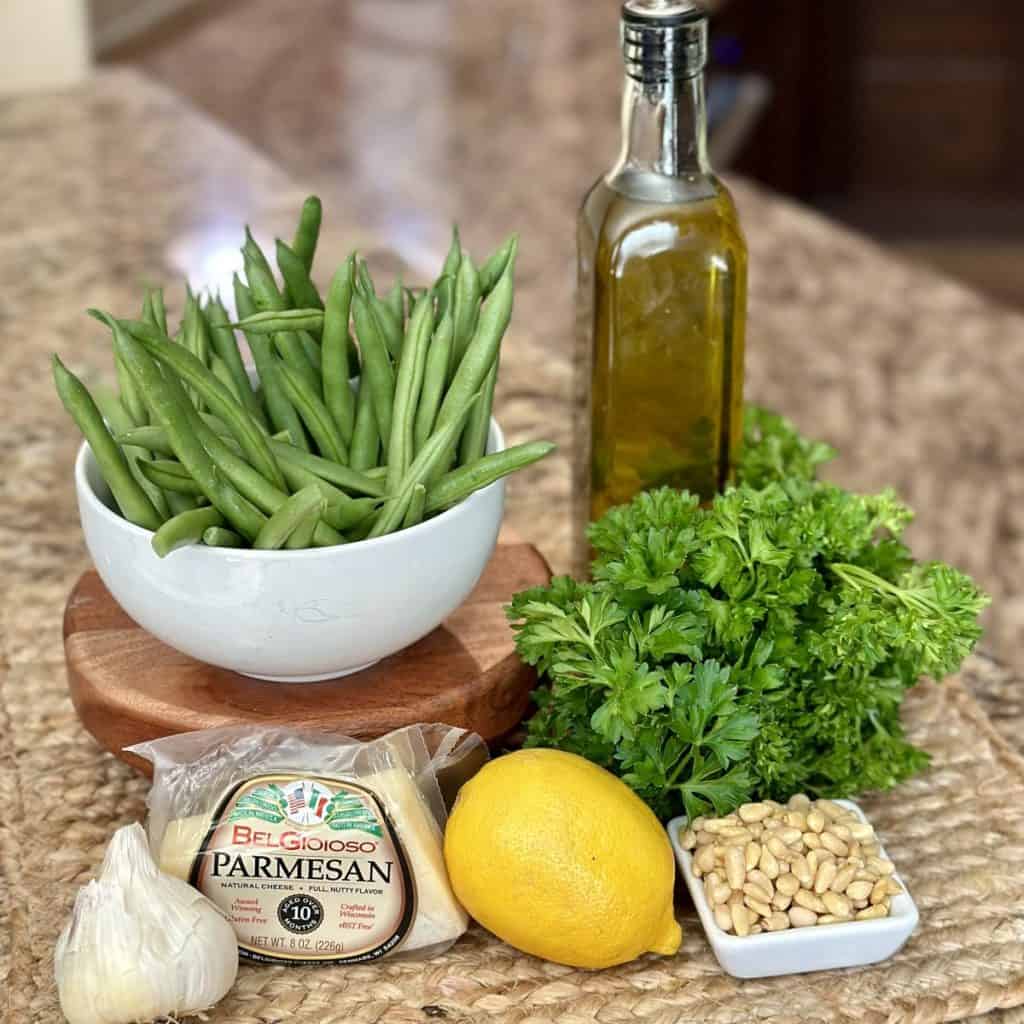 The ingredients for gremolata green beans.