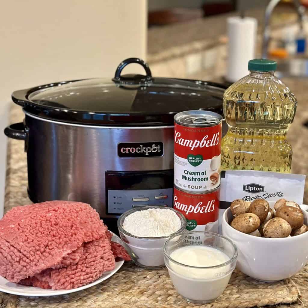 The ingredients to make cube steak and gravy.