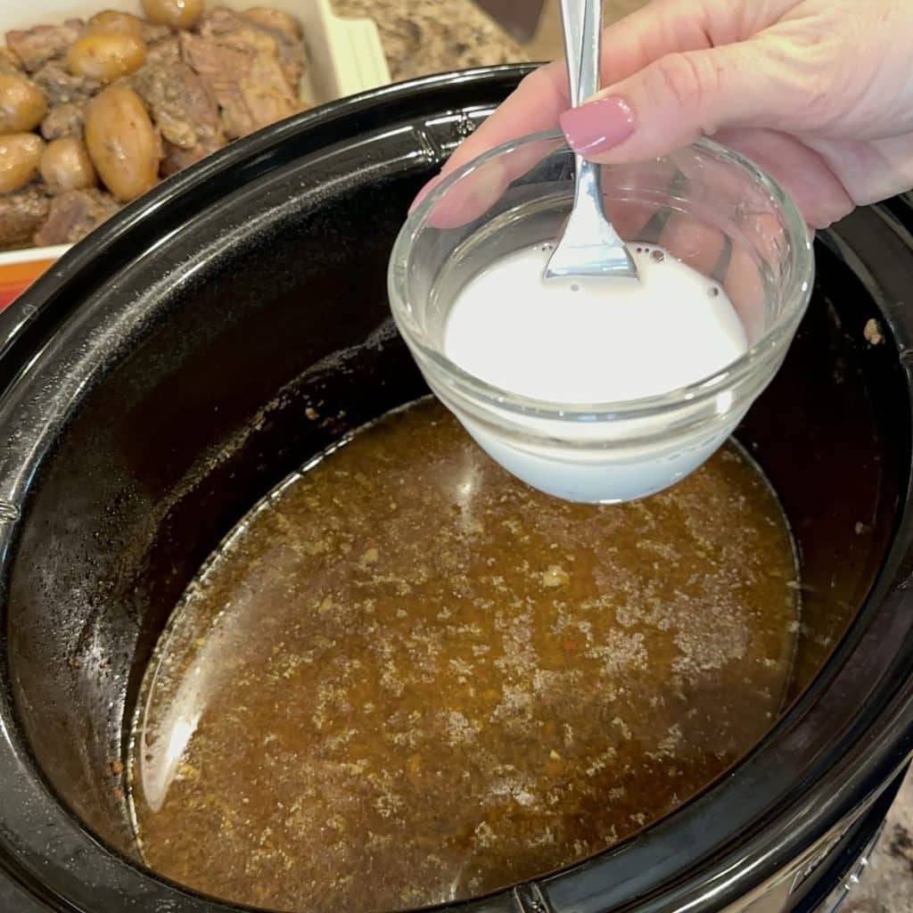 cornstarch and water mixed together to pour in a crockpot 