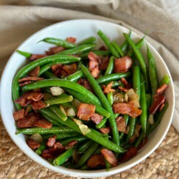 A bowl of bacon green beans.