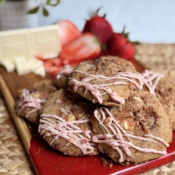 A plate of strawberry shortcake cookies.