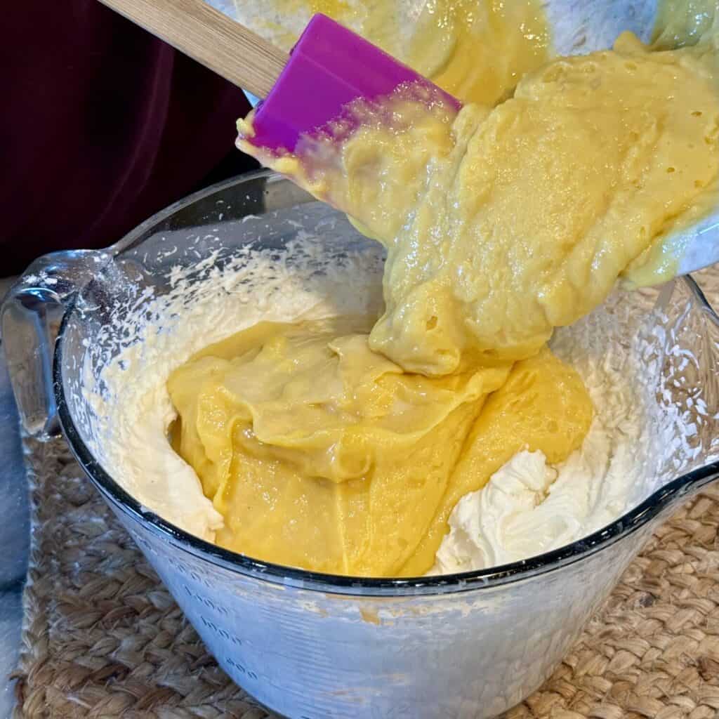 Making layers of Chessman Banana Pudding.
