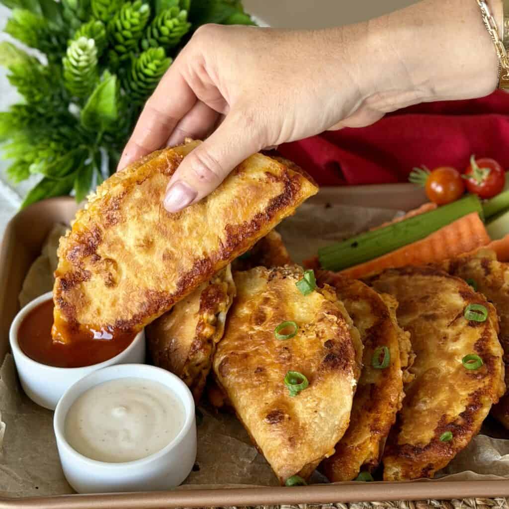 A plate of buffalo sheet pan tacos.
