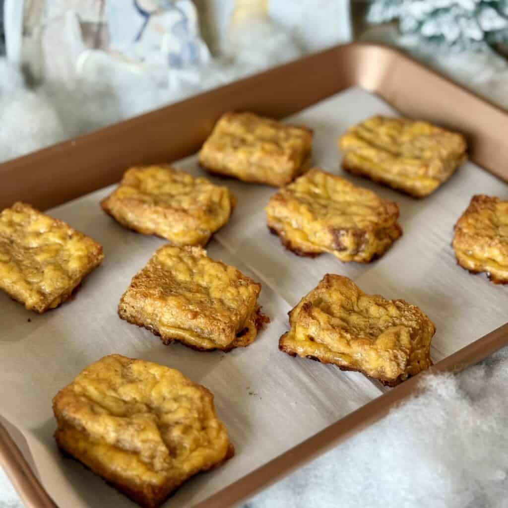 A plate of Cheese dreams.